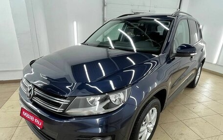 Volkswagen Tiguan I, 2015 год, 1 299 000 рублей, 2 фотография