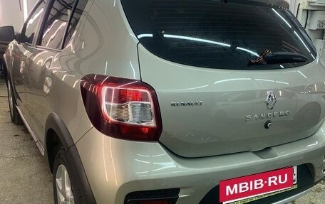 Renault Sandero II рестайлинг, 2015 год, 950 000 рублей, 3 фотография