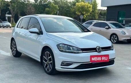 Volkswagen Golf VII, 2020 год, 1 300 000 рублей, 3 фотография