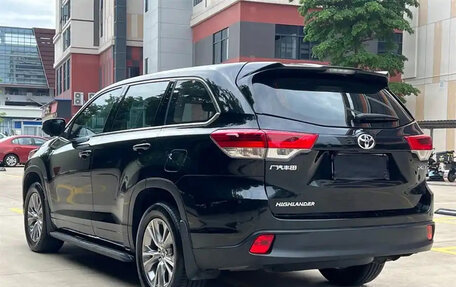 Toyota Highlander III, 2020 год, 2 510 000 рублей, 4 фотография