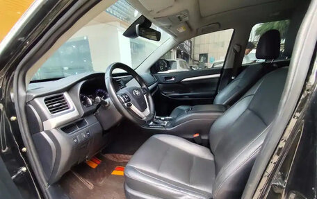 Toyota Highlander III, 2020 год, 2 530 000 рублей, 5 фотография