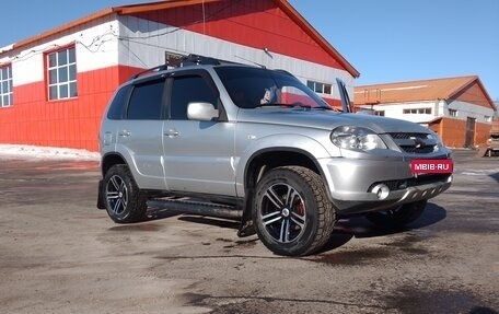 Chevrolet Niva I рестайлинг, 2011 год, 500 000 рублей, 2 фотография
