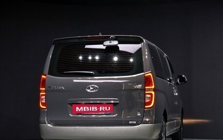 Hyundai Grand Starex Grand Starex I рестайлинг 2, 2020 год, 2 943 000 рублей, 4 фотография