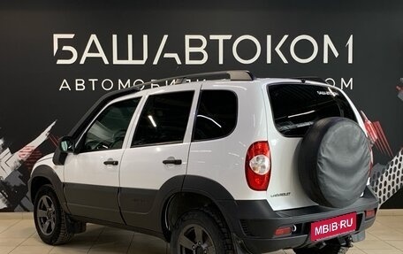Chevrolet Niva I рестайлинг, 2019 год, 880 000 рублей, 4 фотография