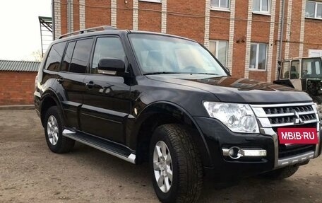 Mitsubishi Pajero IV, 2014 год, 2 380 000 рублей, 4 фотография