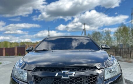 Chevrolet Cruze II, 2010 год, 550 000 рублей, 2 фотография