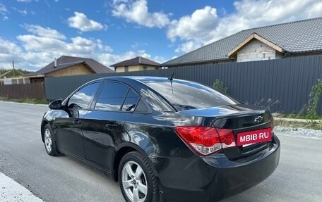 Chevrolet Cruze II, 2010 год, 550 000 рублей, 9 фотография