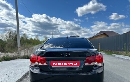 Chevrolet Cruze II, 2010 год, 550 000 рублей, 8 фотография