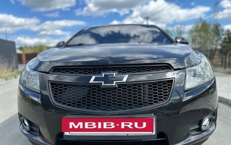 Chevrolet Cruze II, 2010 год, 550 000 рублей, 4 фотография
