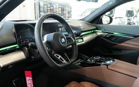BMW 5 серия, 2024 год, 10 350 000 рублей, 9 фотография