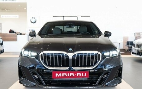 BMW 5 серия, 2024 год, 10 350 000 рублей, 2 фотография