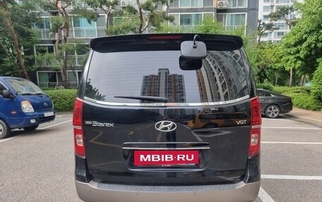 Hyundai Grand Starex Grand Starex I рестайлинг 2, 2019 год, 2 945 000 рублей, 2 фотография