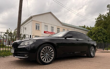 BMW 7 серия, 2013 год, 2 490 000 рублей, 2 фотография