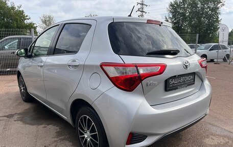 Toyota Vitz, 2018 год, 1 100 000 рублей, 4 фотография