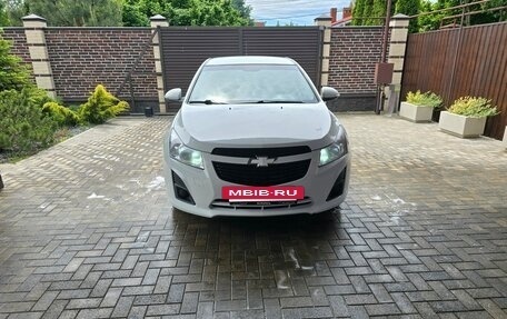 Chevrolet Cruze II, 2013 год, 950 000 рублей, 2 фотография