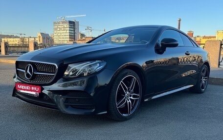 Mercedes-Benz E-Класс, 2018 год, 4 550 000 рублей, 3 фотография