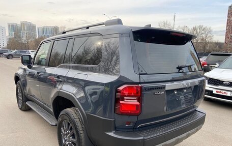 Toyota Land Cruiser Prado, 2024 год, 8 380 000 рублей, 6 фотография
