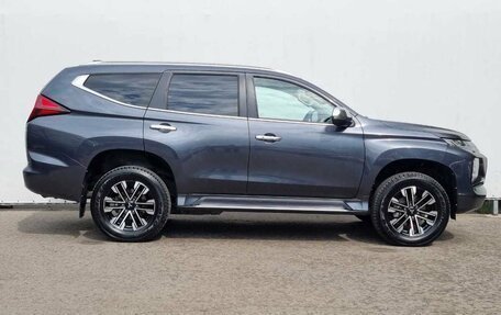 Mitsubishi Pajero Sport III рестайлинг, 2022 год, 4 600 000 рублей, 4 фотография