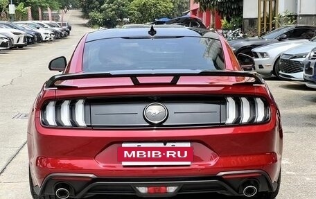 Ford Mustang VI рестайлинг, 2021 год, 2 930 400 рублей, 5 фотография