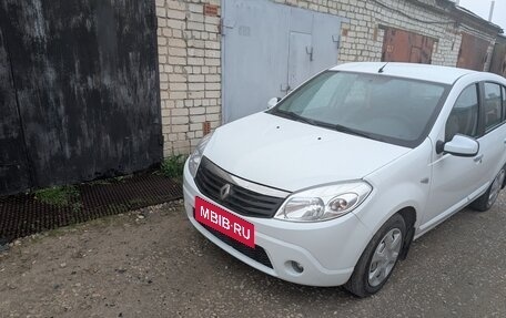 Renault Sandero I, 2013 год, 850 000 рублей, 4 фотография