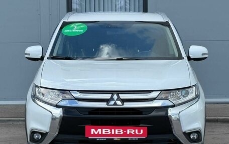 Mitsubishi Outlander III рестайлинг 3, 2016 год, 1 444 000 рублей, 2 фотография