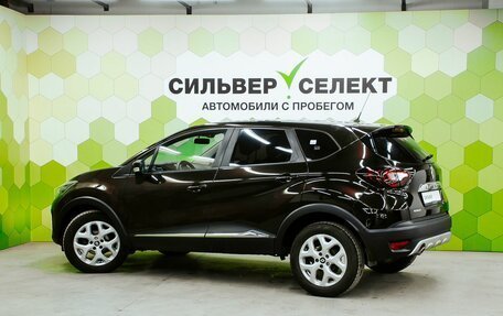 Renault Kaptur I рестайлинг, 2017 год, 1 400 000 рублей, 6 фотография