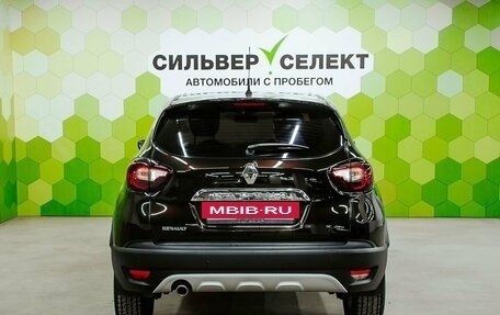 Renault Kaptur I рестайлинг, 2017 год, 1 400 000 рублей, 4 фотография