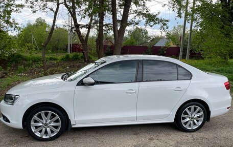 Volkswagen Jetta VI, 2012 год, 1 450 000 рублей, 2 фотография