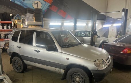 Chevrolet Niva I рестайлинг, 2006 год, 340 000 рублей, 2 фотография