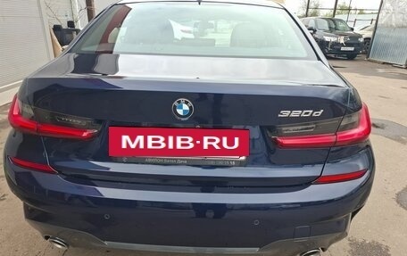 BMW 3 серия, 2019 год, 3 900 000 рублей, 4 фотография