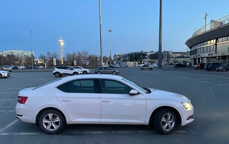 Skoda Superb III рестайлинг, 2016 год, 1 850 000 рублей, 2 фотография