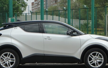 Toyota C-HR I рестайлинг, 2022 год, 3 150 000 рублей, 5 фотография