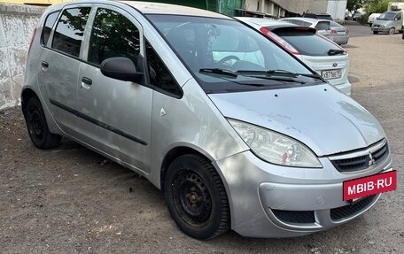 Mitsubishi Colt VI рестайлинг, 2005 год, 275 000 рублей, 3 фотография