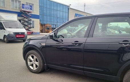 Land Rover Discovery Sport I рестайлинг, 2017 год, 2 450 000 рублей, 4 фотография