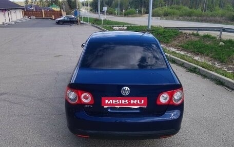 Volkswagen Jetta VI, 2010 год, 697 000 рублей, 3 фотография