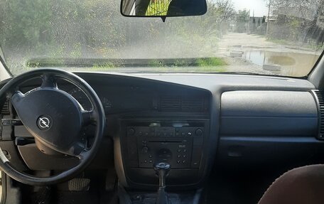 Opel Omega B, 2001 год, 450 000 рублей, 2 фотография