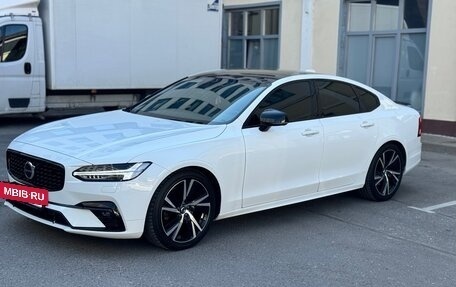 Volvo S90 II рестайлинг, 2021 год, 3 999 999 рублей, 2 фотография