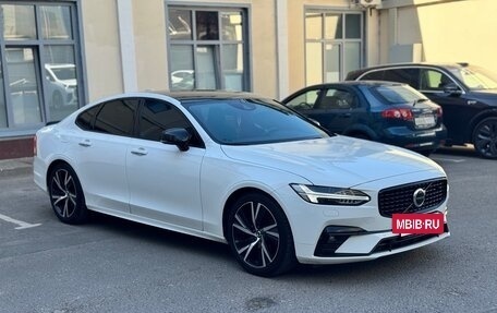 Volvo S90 II рестайлинг, 2021 год, 3 999 999 рублей, 4 фотография