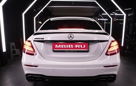 Mercedes-Benz E-Класс, 2016 год, 3 500 000 рублей, 3 фотография
