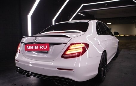 Mercedes-Benz E-Класс, 2016 год, 3 500 000 рублей, 4 фотография
