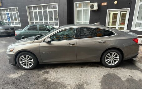 Chevrolet Malibu IX, 2017 год, 950 000 рублей, 4 фотография