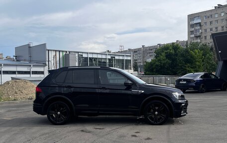 Volkswagen Tiguan II, 2019 год, 2 230 000 рублей, 3 фотография