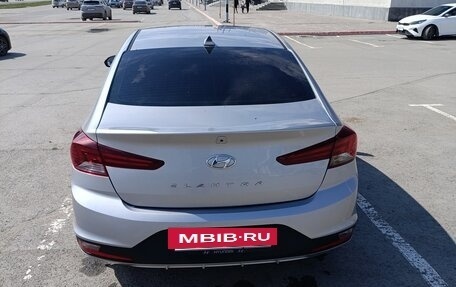 Hyundai Elantra VI рестайлинг, 2020 год, 1 830 000 рублей, 3 фотография