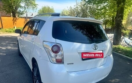 Toyota Verso I, 2010 год, 990 000 рублей, 6 фотография