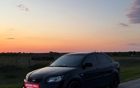 KIA Rio II, 2011 год, 730 000 рублей, 2 фотография