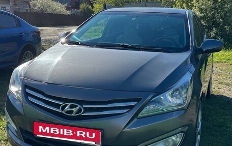 Hyundai Solaris II рестайлинг, 2015 год, 750 000 рублей, 2 фотография
