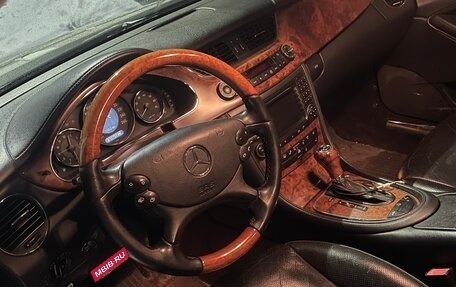 Mercedes-Benz CLS, 2005 год, 800 000 рублей, 1 фотография