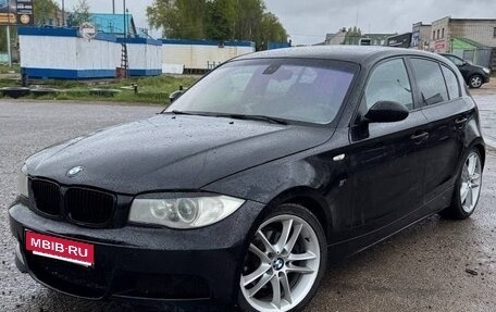 BMW 1 серия, 2006 год, 765 000 рублей, 1 фотография