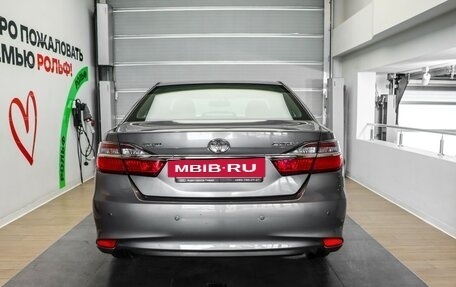 Toyota Camry, 2015 год, 1 575 000 рублей, 5 фотография