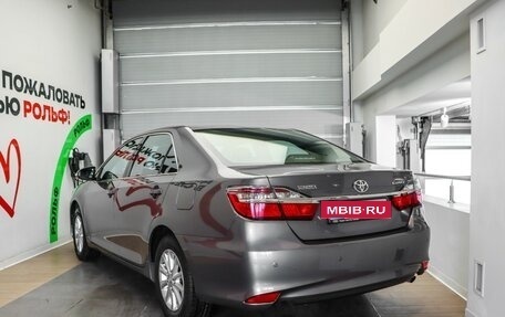 Toyota Camry, 2015 год, 1 575 000 рублей, 6 фотография